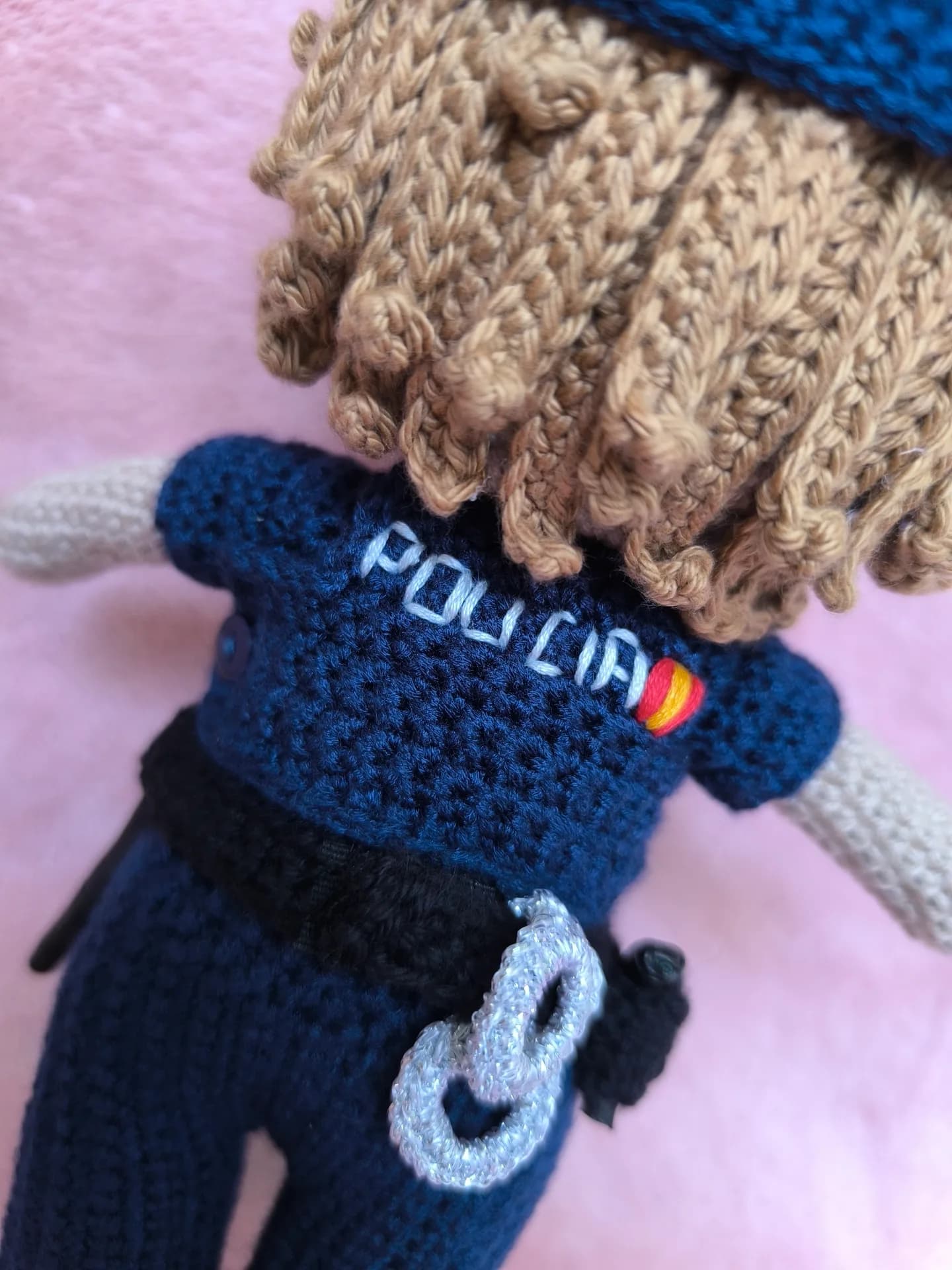 Amigurumi policía — miniatura 4